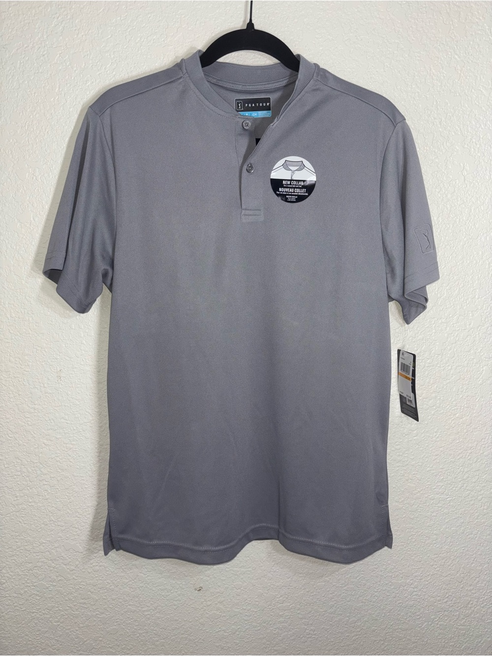 NWT Mens PGA Tour Gray Short-Sleeve Tee. New Style Collar.